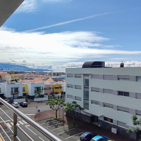 Atlantic West Town Apartment ปอนตาเดลกาดา ภายนอก รูปภาพ