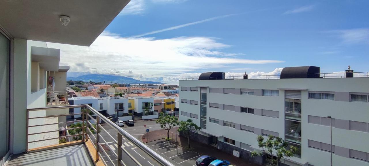 Atlantic West Town Apartment ปอนตาเดลกาดา ภายนอก รูปภาพ