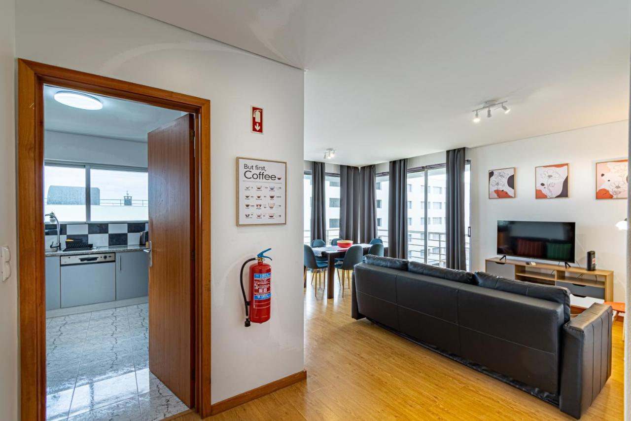 Atlantic West Town Apartment ปอนตาเดลกาดา ภายนอก รูปภาพ